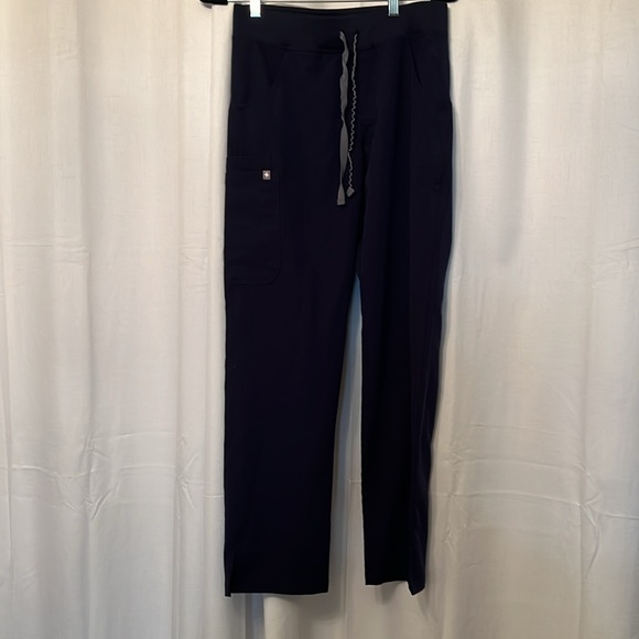 Figs dark blue navy kade size small - Picture 2 of 4
